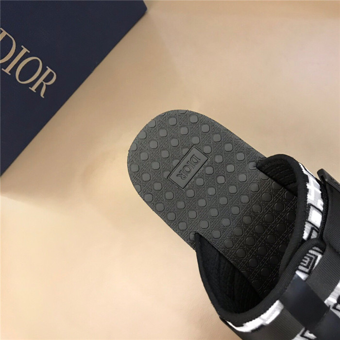 D*or slippers