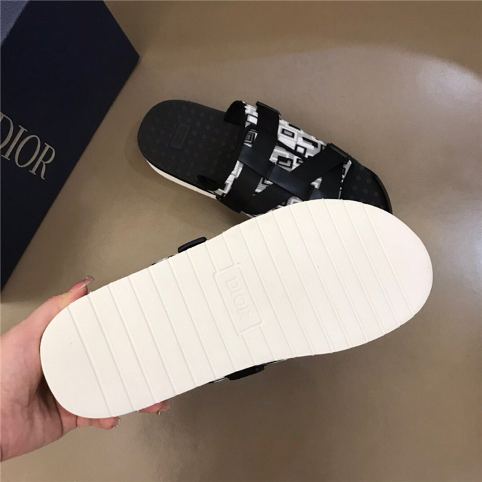 D*or slippers