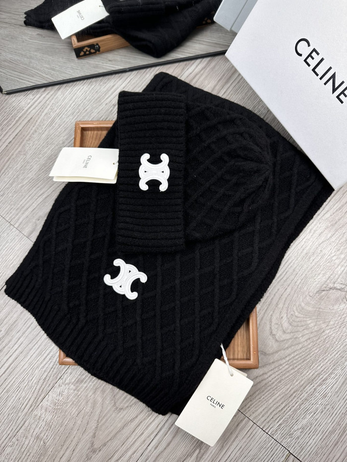 Ce1i*e HAT0229-0521