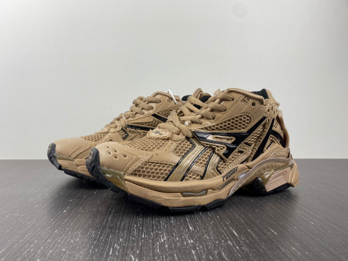 blcg runner sneaker bm5623-012
