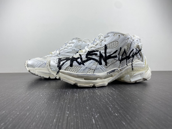 blcg runner sneaker bm5623-018