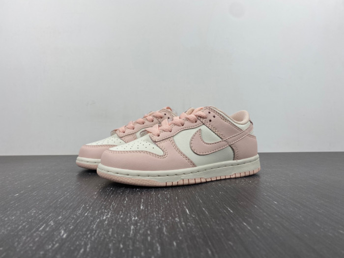 kids nike dunk low sp orange pearl cw1588-101
