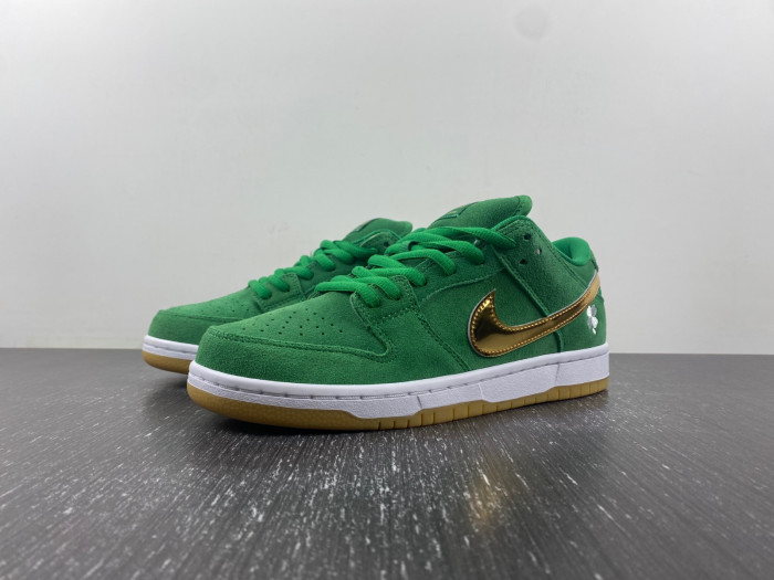 nike sb dunk low st. patrick''s day bq6817-303