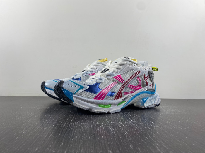blcg runner sneaker 772774-w3rbw-9645