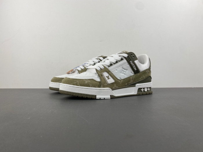 1V TRAINER 1V0425-329