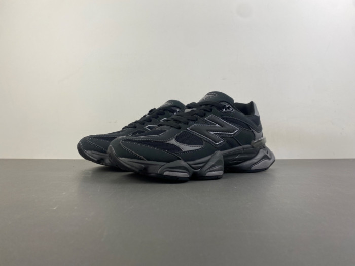 New Ba1an*e 9060 Mono Black U906079E