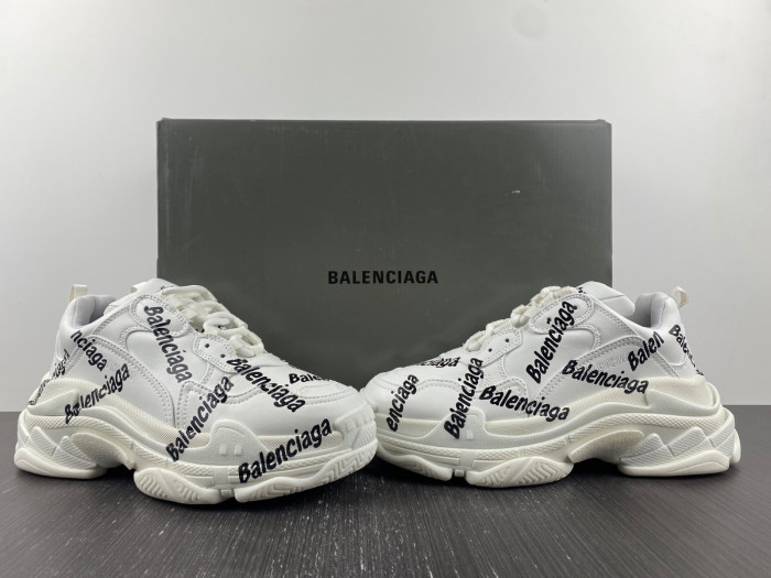 blcg sneaker triple.s sneakers 58963 w1y2896
