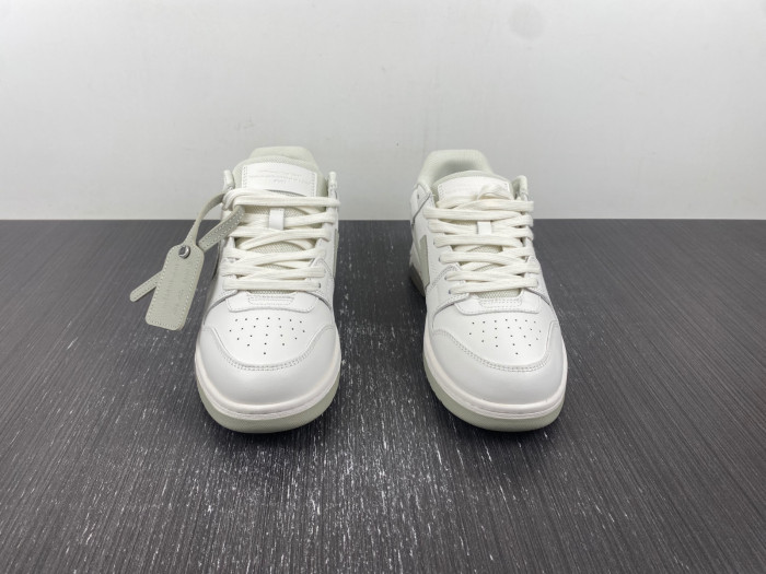 gym sneakers gy023