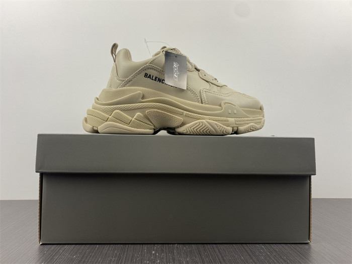 blcg triple. s. trainers ad202240266