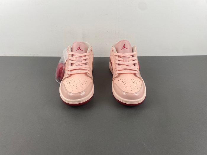 Air Jordan 1 Low SE 
