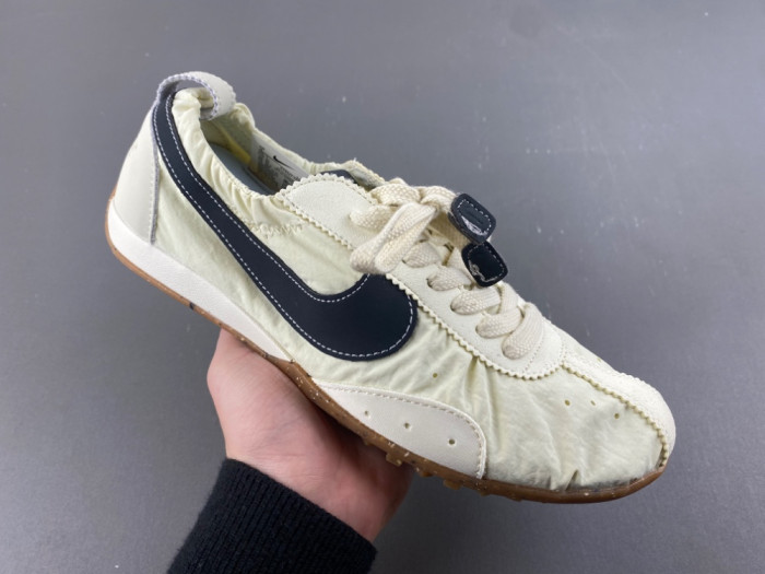 Ja*qvemvs x Nike Wmns Moon Shoe SP Alabaster HV8547-700
