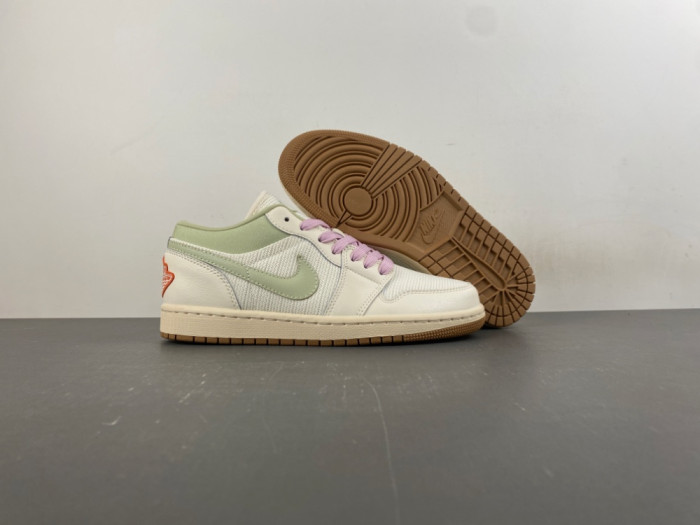 Air Jordan 1 Low SE 