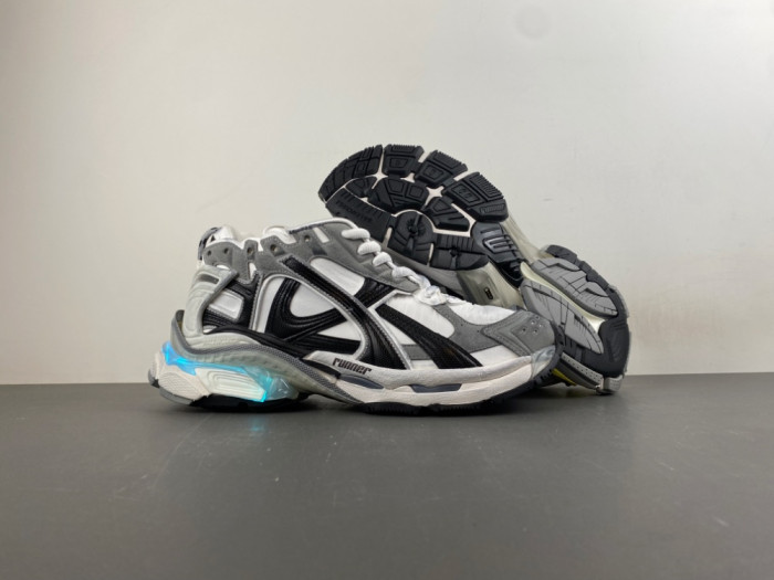 BLCG RUNNER SNEAKER LED WRNLD9012