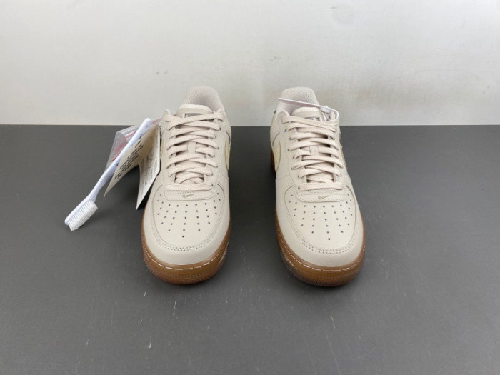 Nike Air Force 1 Low 