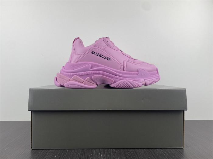 blcg sneaker triple.s sneakers 524039 w1fc3 9023