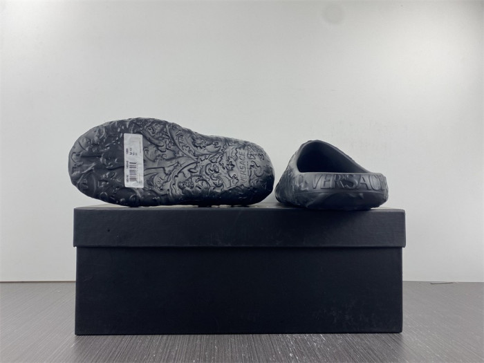 versace slippers