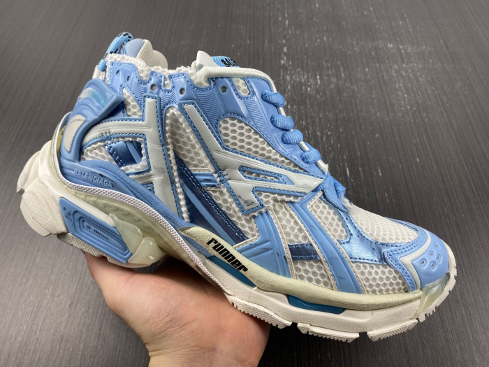 blcg runner sneaker bm5623-007
