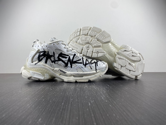 blcg runner sneaker bm5623-018