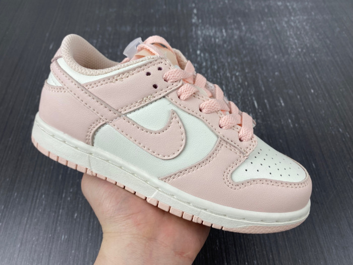 kids nike dunk low sp orange pearl cw1588-101