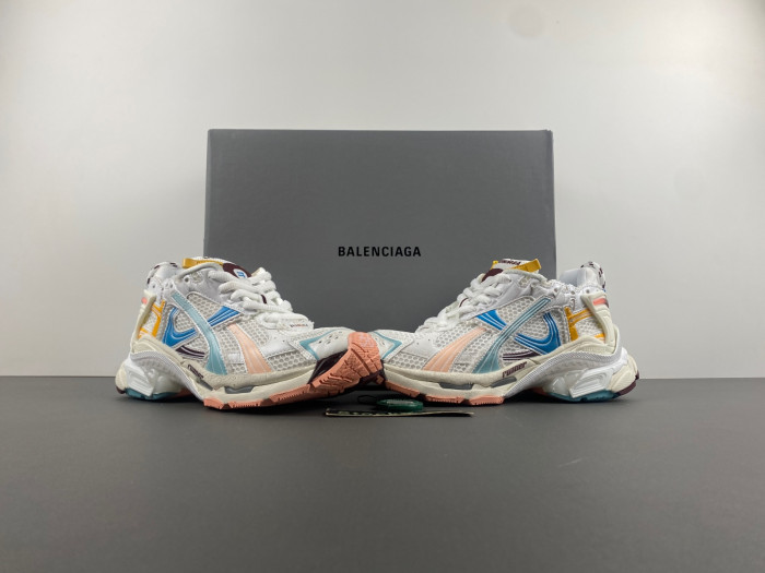 blcg runner sneaker 772774-w3rny-0326
