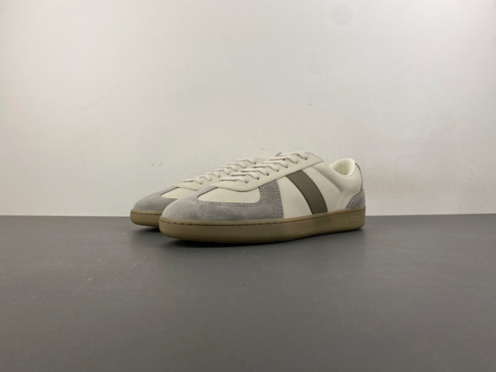 D10R SHOES B01 D896-189