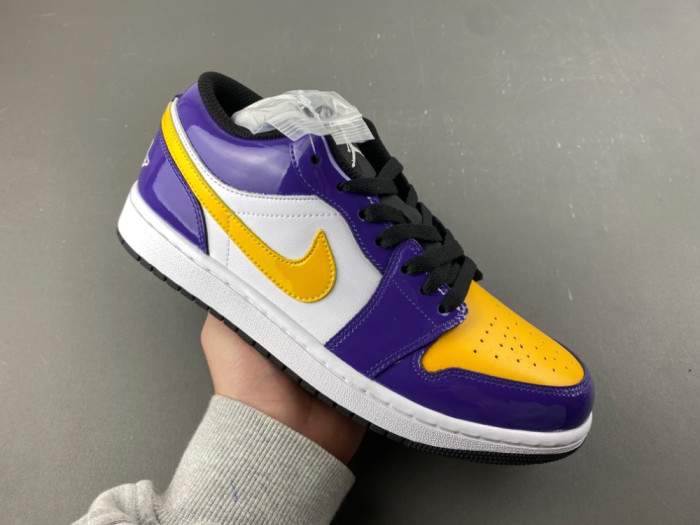 Nike Air Jordan 1 Low SE Shoes 