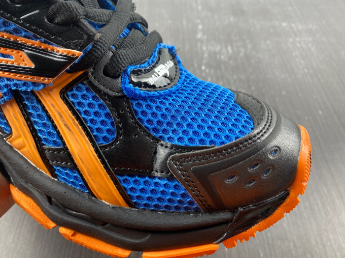 blcg runner sneaker bm5623-002