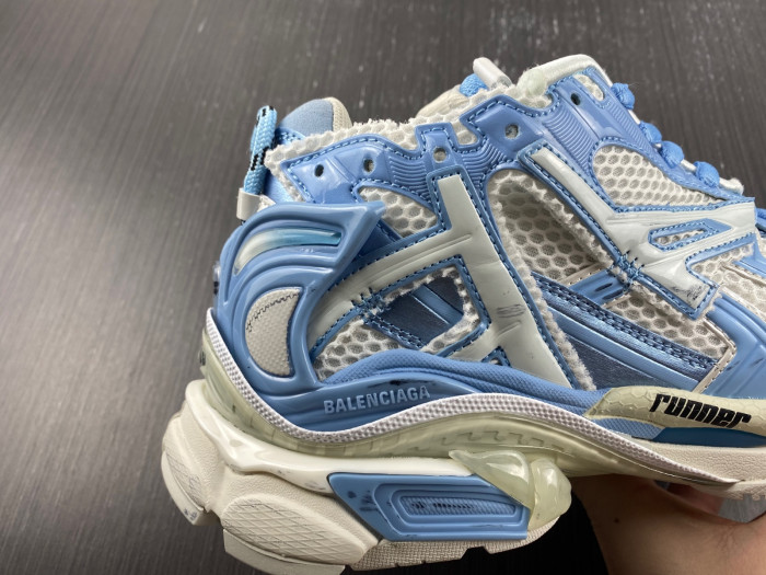 blcg runner sneaker bm5623-007