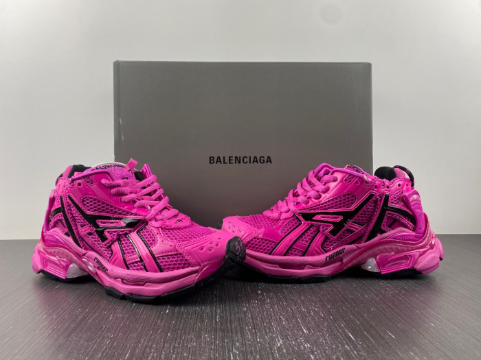 blcg runner sneaker bm5623-011