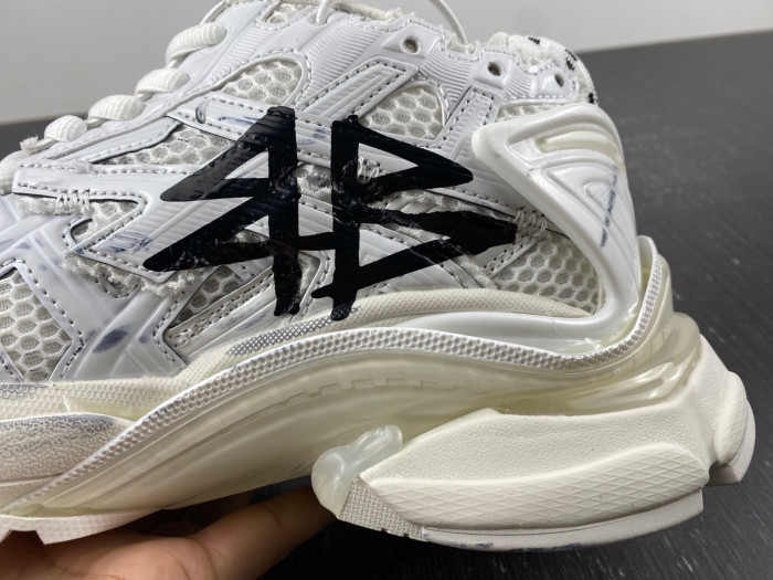 blcg runner sneaker bm5623-018