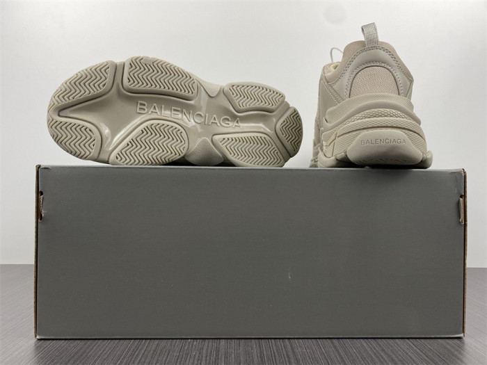 blcg sneaker triple.s.gomma 536737 w2fw1 9700