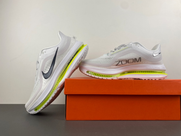 Nike Air ZoomX Pegasus PreM1vm HQ2592-100