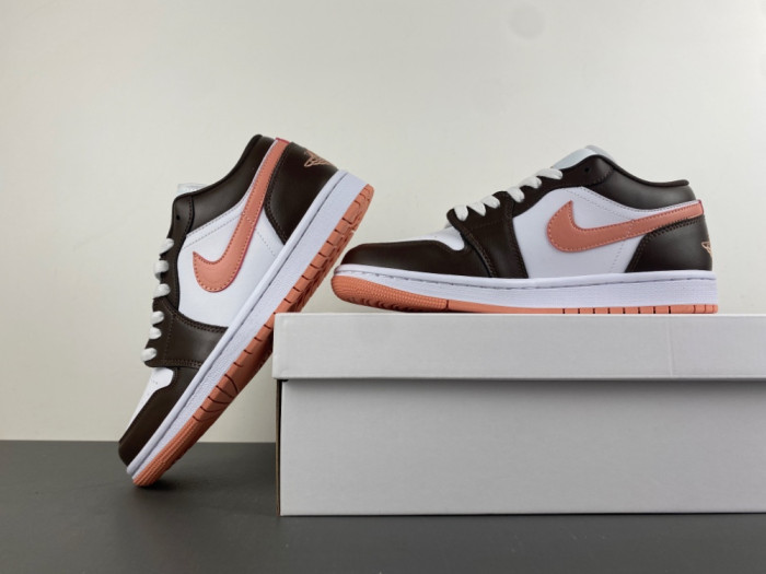 Air Jordan 1 Low 