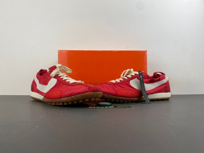 Ja*qvemvs x Nike Wmns Moon Shoe SP University Red HV8547-600