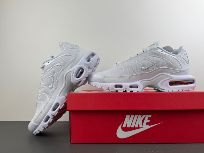 Nike Wmns Air Max Plus 