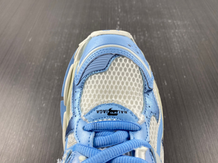 blcg runner sneaker bm5623-007