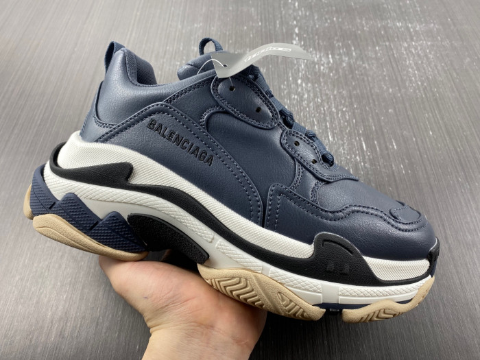 blcg sneaker triple.s sneakers 536737 w2fad 4197