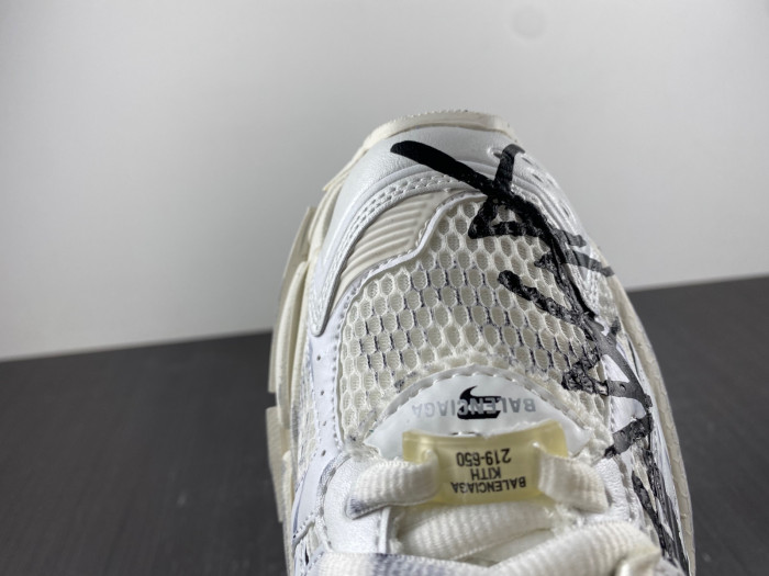 blcg runner sneaker bm5623-018