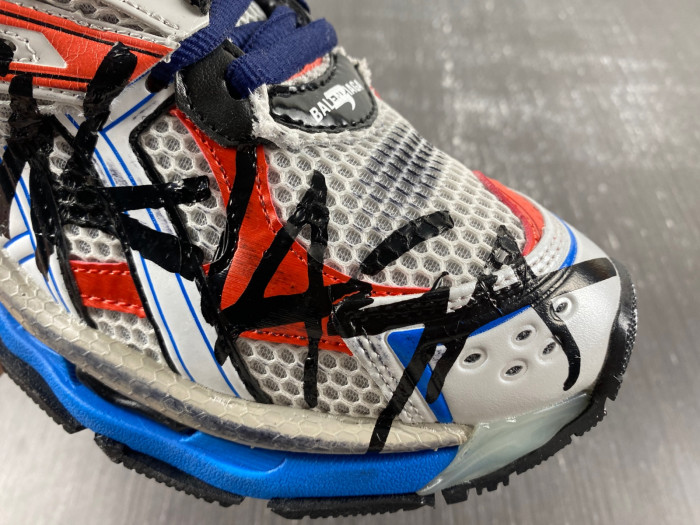 blcg runner sneaker 677403-w3rb6-1264