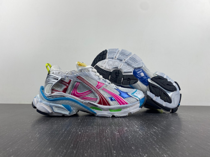 blcg runner sneaker 772774-w3rbw-9645