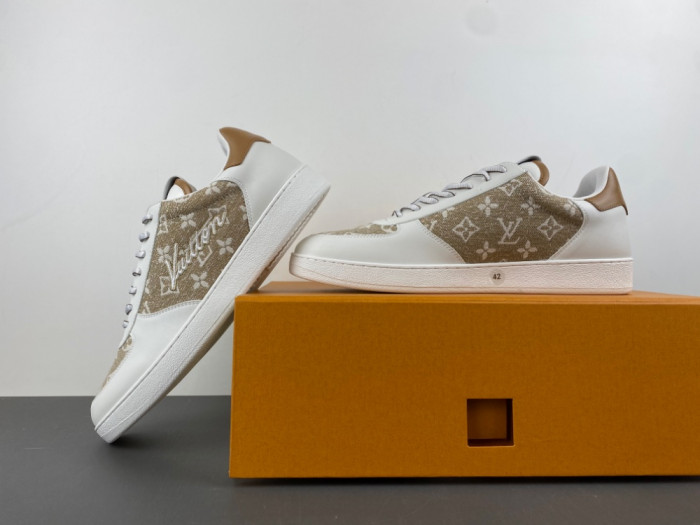 1V TRAINER 1V0425-328