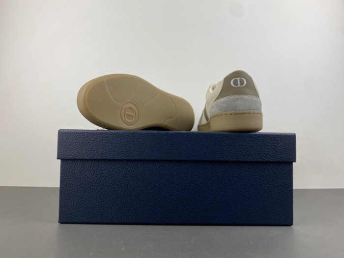 D10R SHOES B01 D896-189