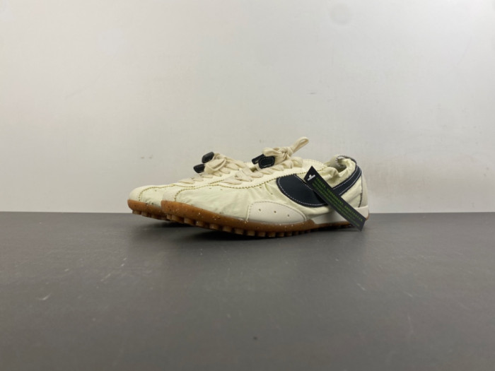 Ja*qvemvs x Nike Wmns Moon Shoe SP Alabaster HV8547-700