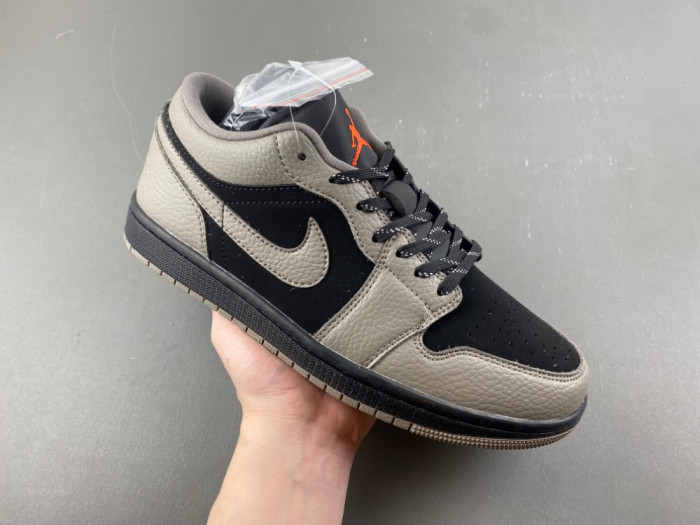 Air Jordan 1 Low SE 