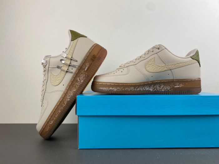 Nike Air Force 1 Low 