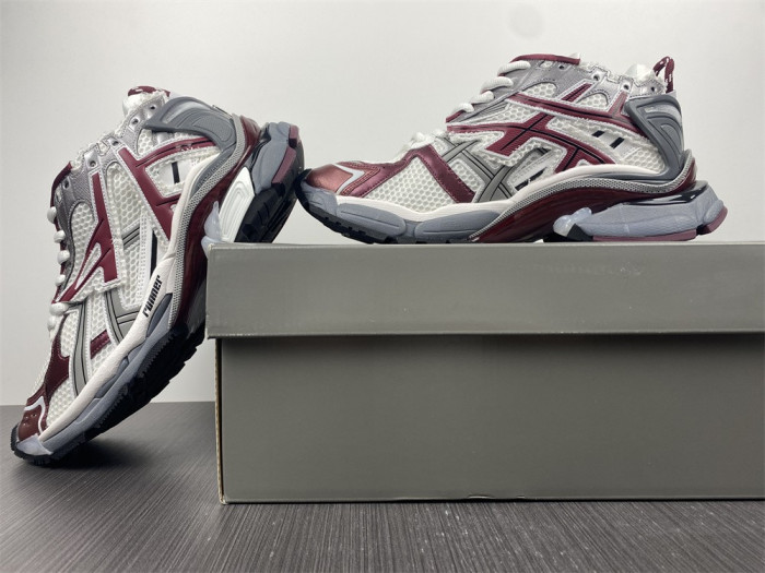 blcg runner sneaker uu896-002