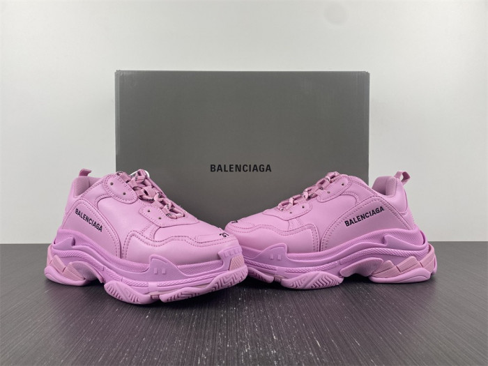 blcg sneaker triple.s sneakers 524039 w1fc3 9023