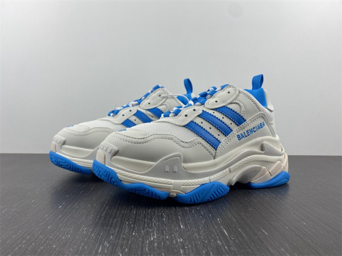 blcg sneaker triple.s sneakers 58963 w1y2598