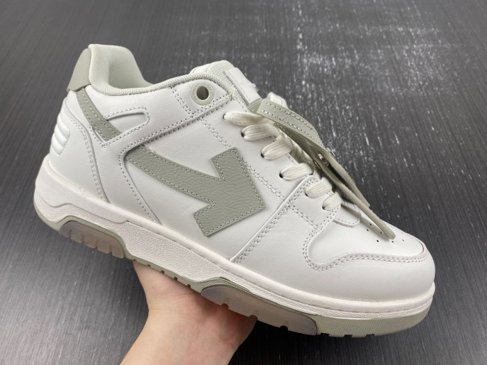 gym sneakers gy023
