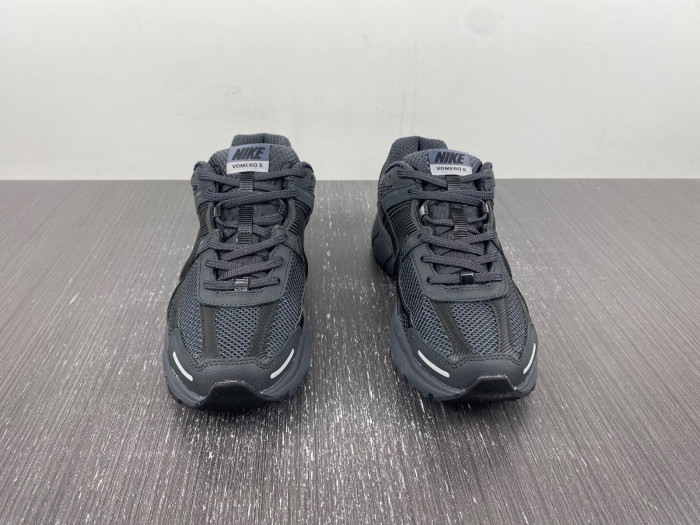 nike air zoom vomero 5 